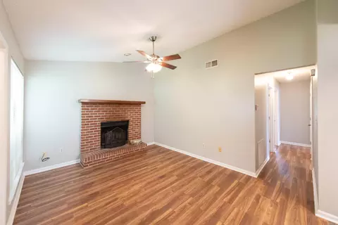 Living - 14917 N Sardis Rd, Mabelvale, AR 72103 photo 3 of 4