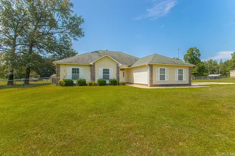 Exterior - 7411 Mars Hill Rd, Bauxite, AR 72011 photo 1 of 11