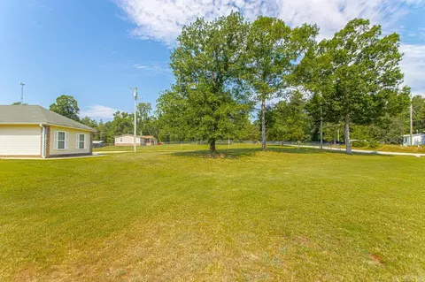 Exterior - 7411 Mars Hill Rd, Bauxite, AR 72011 photo 8 of 11