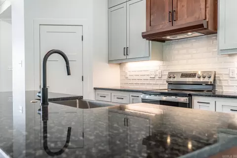 Kitchen - 45 Jackson Loop, Ward, AR 72176 photo 2 of 4