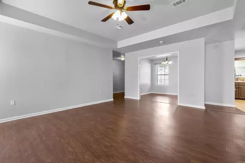 13 Eagle Dr, Lonoke, AR 72086 photo 4