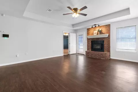 13 Eagle Dr, Lonoke, AR 72086 photo 2