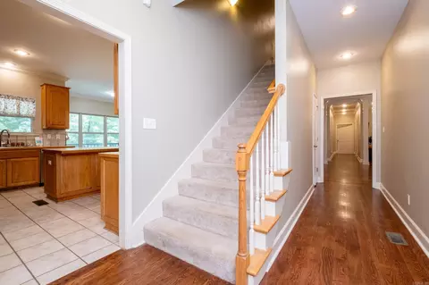 Entry Way - 21 Golden Eagle Dr, Paron, AR 72122 photo 7 of 7