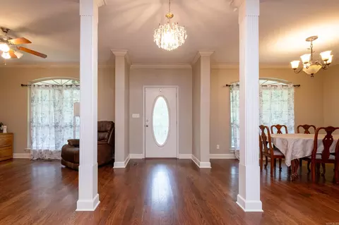 Entry Way - 21 Golden Eagle Dr, Paron, AR 72122 photo 2 of 7