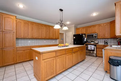 Kitchen - 21 Golden Eagle Dr, Paron, AR 72122 photo 3 of 6