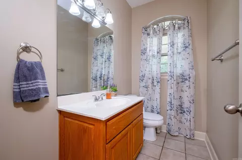 Bath - 21 Golden Eagle Dr, Paron, AR 72122 photo 1 of 7