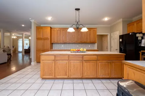 Kitchen - 21 Golden Eagle Dr, Paron, AR 72122 photo 4 of 6