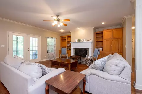 Living - 21 Golden Eagle Dr, Paron, AR 72122 photo 1 of 5