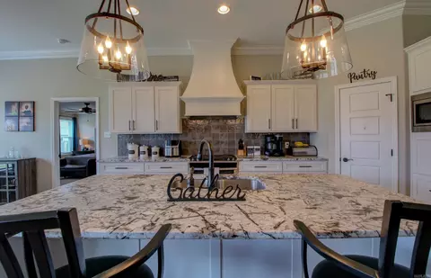 Kitchen - 6220 Lewiston Dr, Alexander, AR 72002 photo 2 of 7
