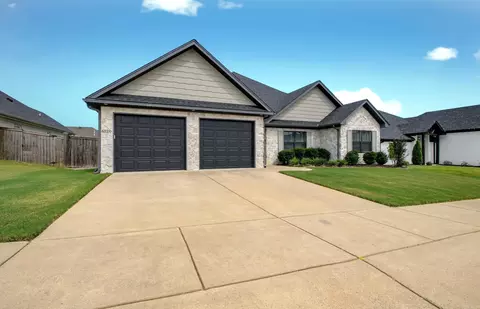 Exterior - 6220 Lewiston Dr, Alexander, AR 72002 photo 2 of 7