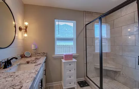 Bath - 6220 Lewiston Dr, Alexander, AR 72002 photo 2 of 4