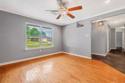 1303 Sunset Dr, Conway, AR 72034 photo 3