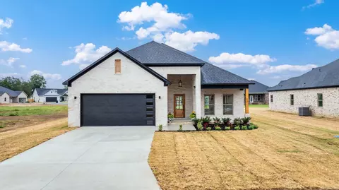 Exterior - 15 Dandelion Dr, Greenbrier, AR 72058 photo 1 of 7