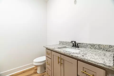Bath - 15 Dandelion Dr, Greenbrier, AR 72058 photo 5 of 5