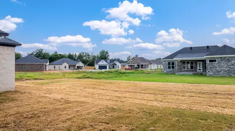 Exterior - 15 Dandelion Dr, Greenbrier, AR 72058 photo 4 of 7