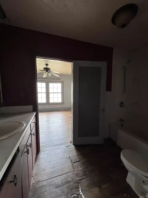 305 N Main St, Beebe, AR 72012 photo 6