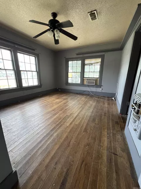 305 N Main St, Beebe, AR 72012 photo 4