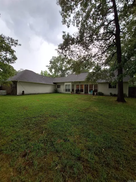 7911 Coachlight Dr, Pine Bluff, AR 71603 photo 5