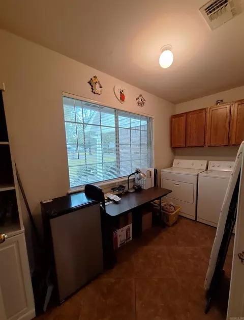 7911 Coachlight Dr, Pine Bluff, AR 71603 photo 18