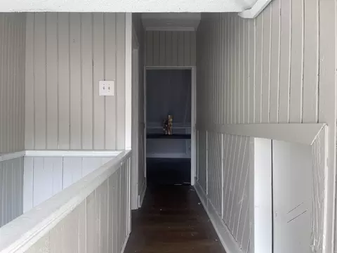 Entry Way - 918 W 13th St, Pine Bluff, AR 71601 photo 7 of 8