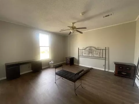 Bedroom - 918 W 13th St, Pine Bluff, AR 71601 photo 3 of 6