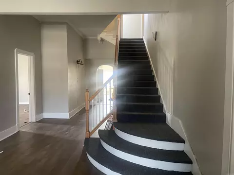 Entry Way - 918 W 13th St, Pine Bluff, AR 71601 photo 1 of 8