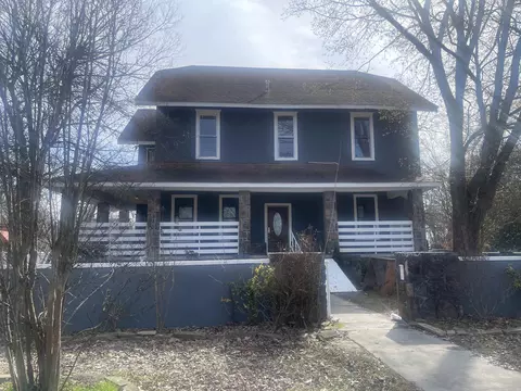 Exterior - 918 W 13th St, Pine Bluff, AR 71601 photo 3 of 10