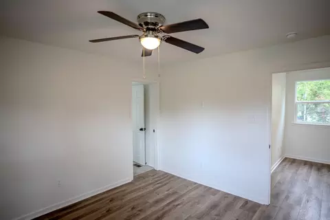 Bedroom - 302 E North St, Benton, AR 72015 photo 3 of 3