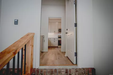 Entry Way - 302 E North St, Benton, AR 72015 photo 5 of 5