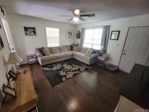 324 Oak Forrest Loop, Searcy, AR 72143 photo 4