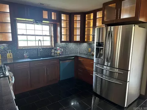 Kitchen - 348 County Road 522, Rector, AR 72461 photo 1 of 8