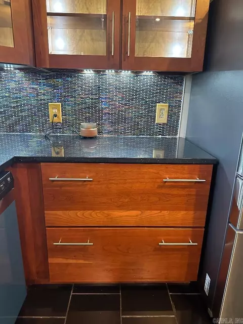 Kitchen - 348 County Road 522, Rector, AR 72461 photo 7 of 8
