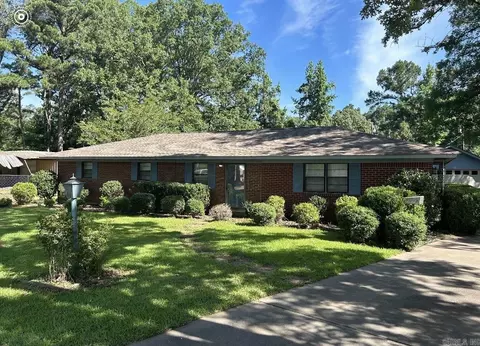 Exterior - 4301 Skyline Dr, Pine Bluff, AR 71603 photo 1 of 9