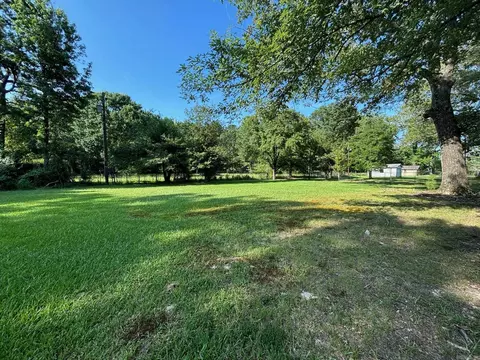 Exterior - 4301 Skyline Dr, Pine Bluff, AR 71603 photo 7 of 9