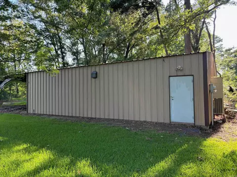Exterior - 4301 Skyline Dr, Pine Bluff, AR 71603 photo 6 of 9
