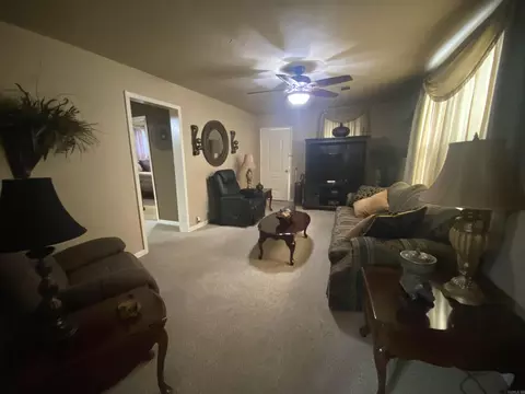 205 W Speedway St, Trumann, AR 72472 photo 6