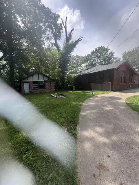 Exterior - 702 W 20th Ave, Pine Bluff, AR 71601 photo 4 of 4