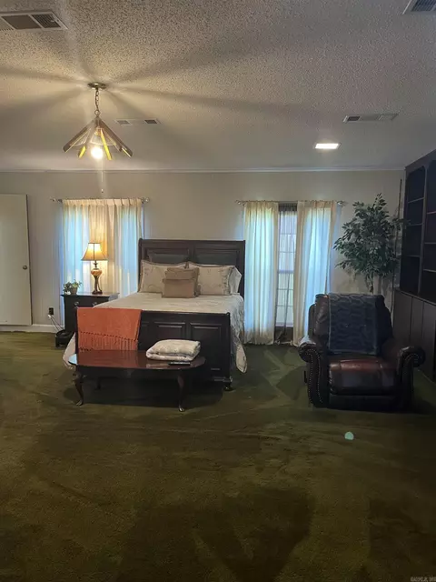 Bedroom - 3800 Royal Forrest Dr, Pine Bluff, AR 71603 photo 2 of 4