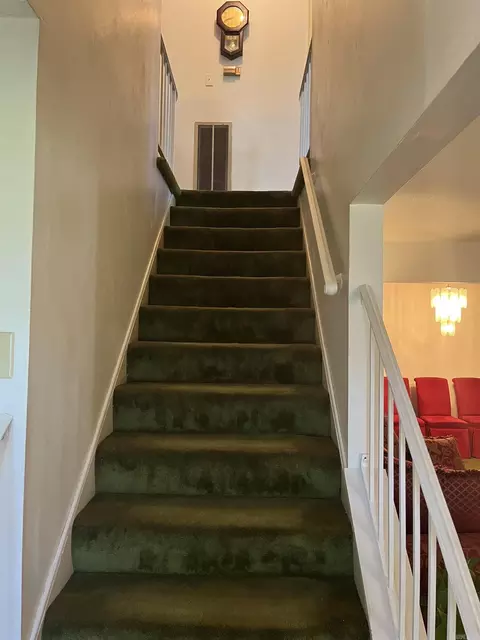 Entry Way - 3800 Royal Forrest Dr, Pine Bluff, AR 71603 photo 2 of 2