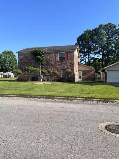 Exterior - 3800 Royal Forrest Dr, Pine Bluff, AR 71603 photo 1 of 5