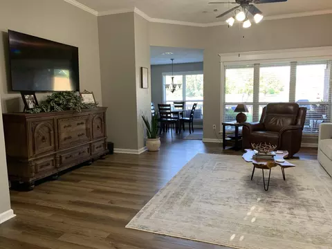 8 Hampton Rd, Greenbrier, AR 72058 photo 3