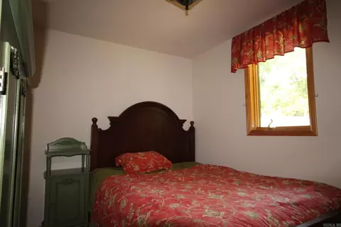 Bedroom - 152 Hempstead 336, Mccaskill, AR 71847 photo 1 of 1