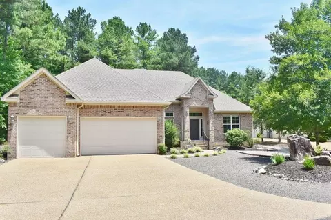 21 Gloria Dr, Hot Springs Village, AR 71909