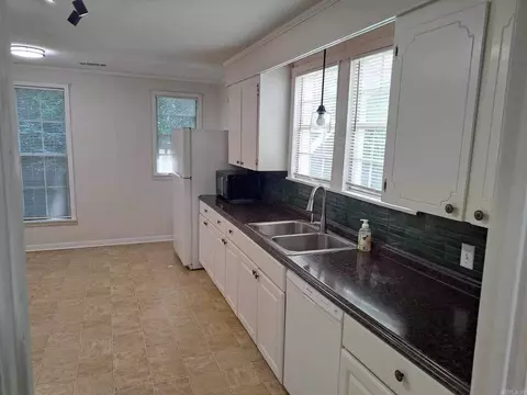 Kitchen - 1411 Mitchell, Conway, AR 72032 photo 2 of 5