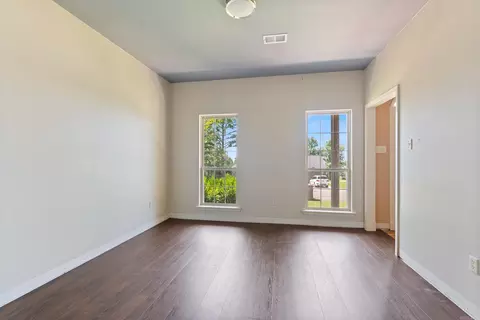 Living - 35 Cedar View Loop, Greenbrier, AR 72058 photo 3 of 3