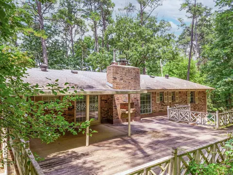 Exterior - 61 Lakeview, Conway, AR 72032 photo 2 of 6