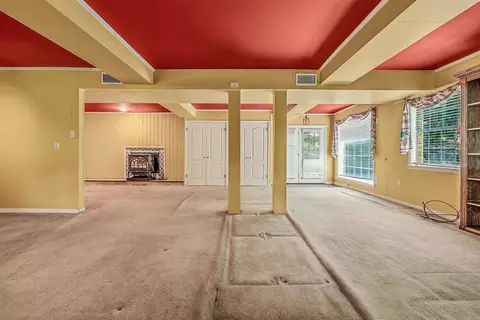 Living - 61 Lakeview, Conway, AR 72032 photo 6 of 7