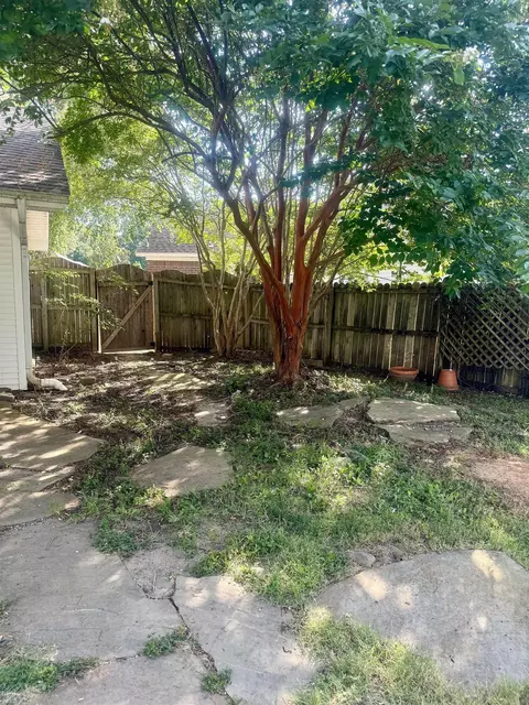 Exterior - 3916 Mockingbird Cv, Benton, AR 72015 photo 4 of 8