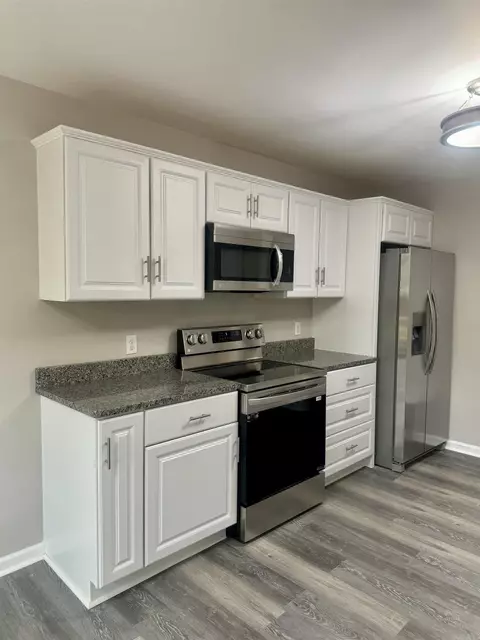 Kitchen - 3916 Mockingbird Cv, Benton, AR 72015 photo 3 of 5