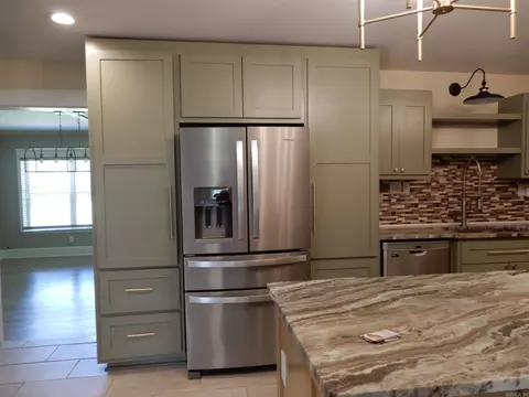Kitchen - 692 Wagon Train, Beebe, AR 72012 photo 3 of 5